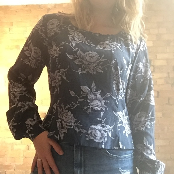 Vintage Silk floral blouse - Picture 3 of 5